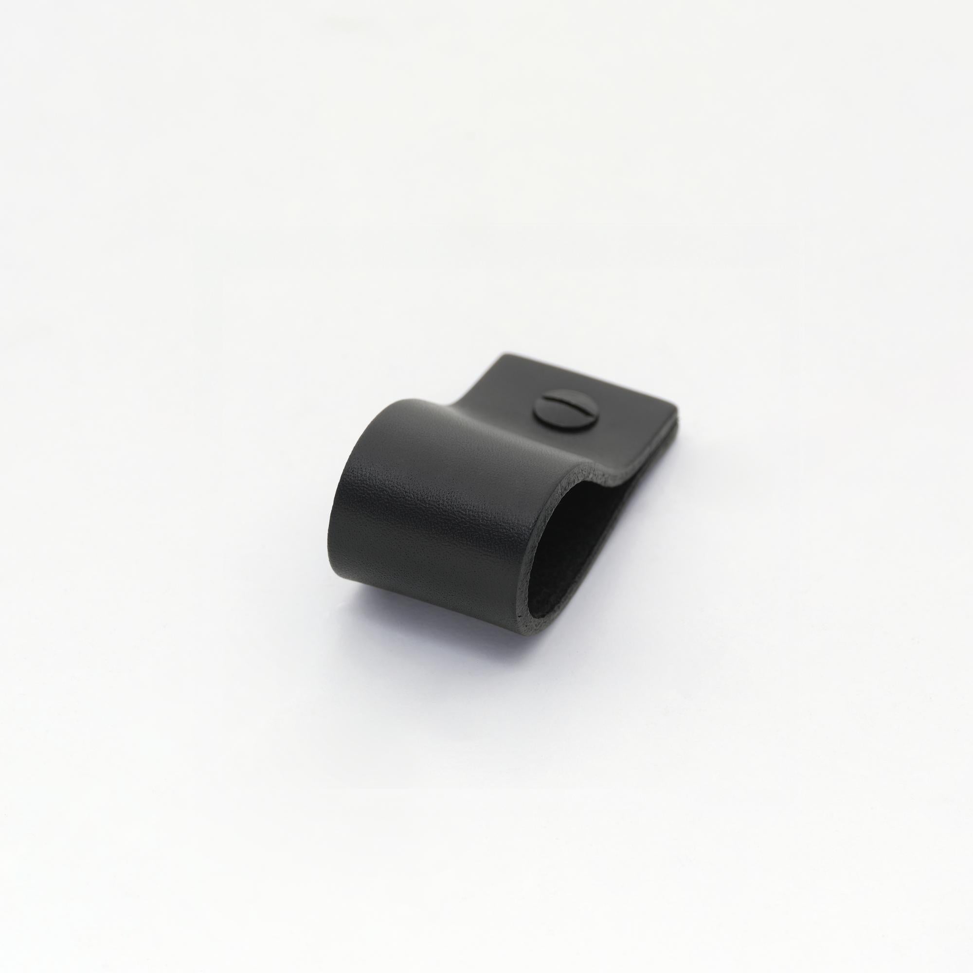 01 Leather Tab - Black Fixing